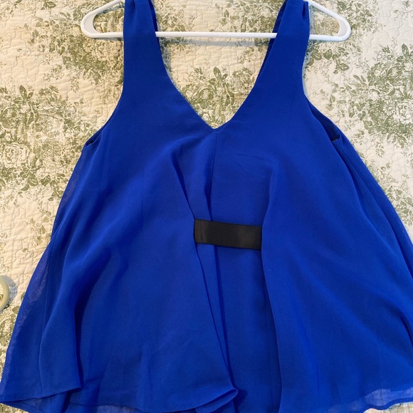 (LAST CHANCE) Royal Blue Top - Picture 2 of 3